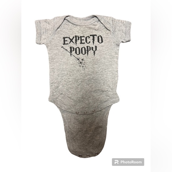 Baby 3-6 month Graphic Tee Bundle - Picture 7 of 9